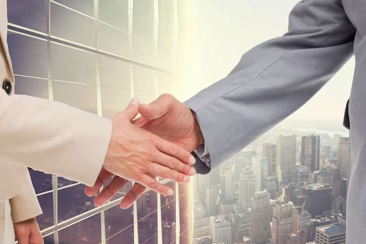 imgi_8_agreement-urban-handshake-cooperation-support_1134-702